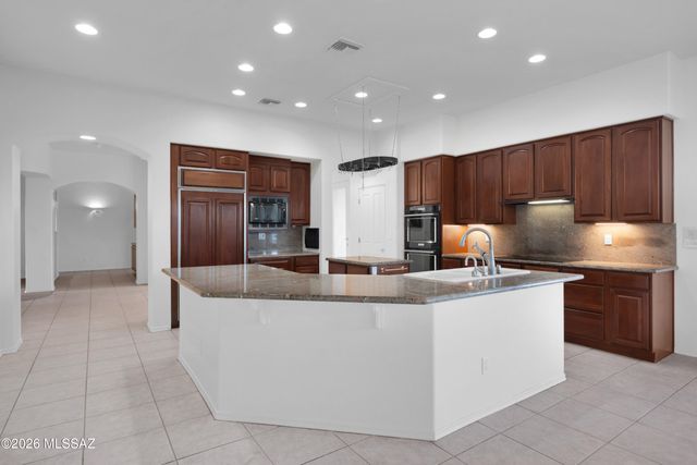 5688 N Cotton Place, Tucson, AZ 85743