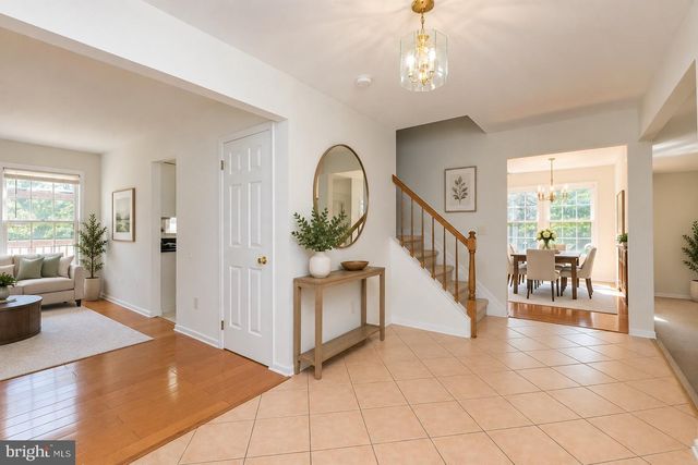 4 CEDAR CT, West Windsor, NJ 08550