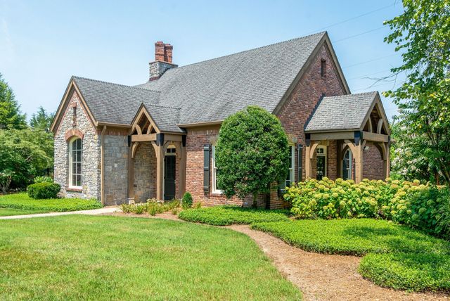 1060 Stonebridge Park Drive, Franklin, TN 37069