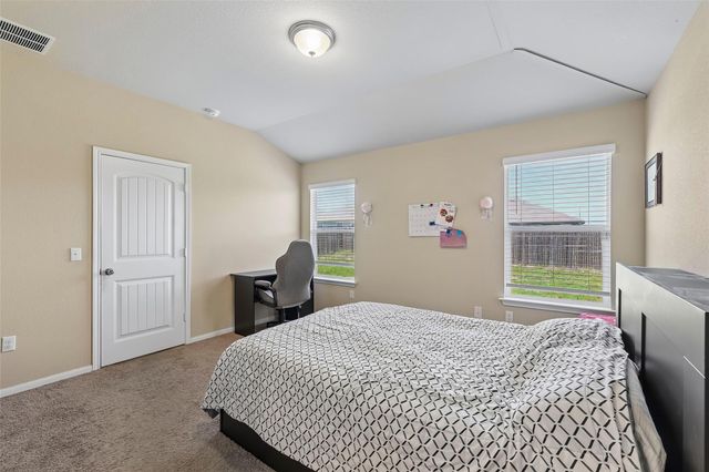 109 San Bernard TRL, Hutto, TX 78634