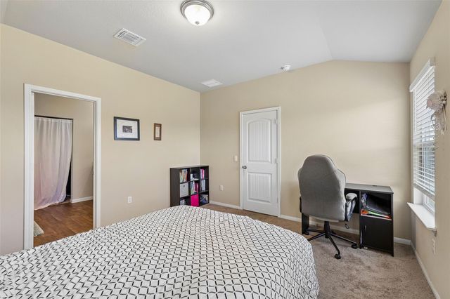 109 San Bernard TRL, Hutto, TX 78634