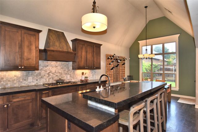 7337 E 112th Street S, Bixby, OK 74008