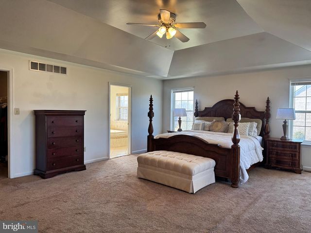 21 MEADOW LN, Pottstown, PA 19465