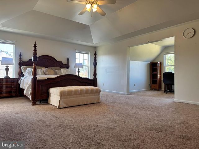 21 MEADOW LN, Pottstown, PA 19465