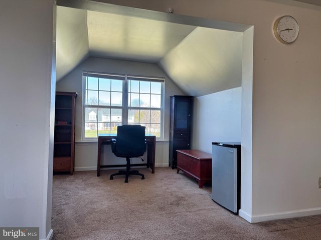 21 MEADOW LN, Pottstown, PA 19465