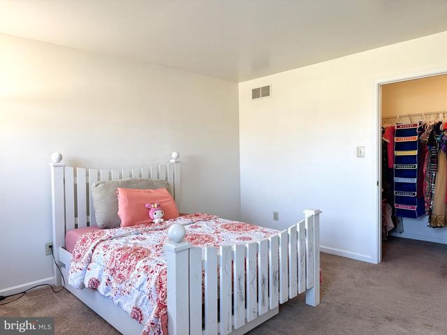 21 MEADOW LN, Pottstown, PA 19465