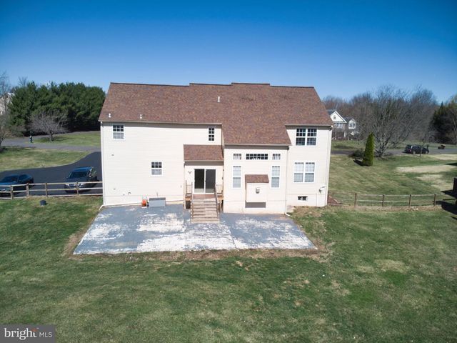 21 MEADOW LN, Pottstown, PA 19465