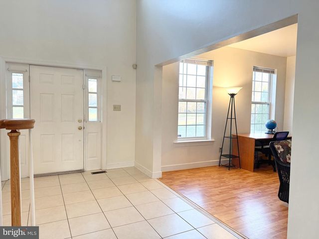 21 MEADOW LN, Pottstown, PA 19465