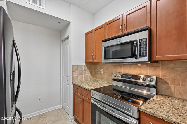 10435 MIDTOWN Parkway 257, Jacksonville, FL 32246