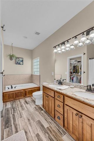 16657 Sandstone Circle, Basehor, KS 66007