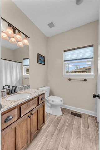 16657 Sandstone Circle, Basehor, KS 66007