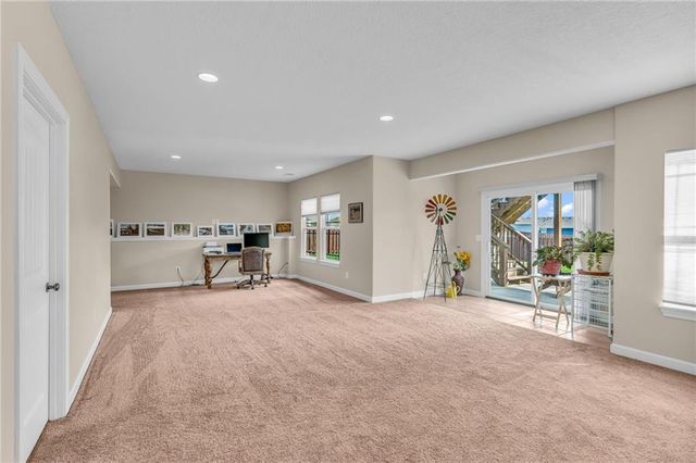 16657 Sandstone Circle, Basehor, KS 66007