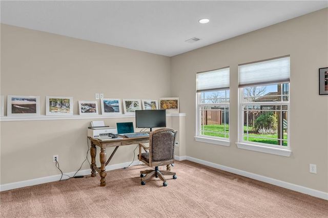 16657 Sandstone Circle, Basehor, KS 66007