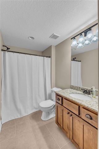 16657 Sandstone Circle, Basehor, KS 66007