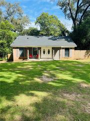 5181 Fairland Drive, Mobile, AL 36619
