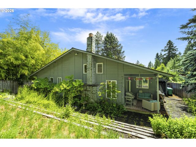 1389 Sw TAYLORS FERRY Ct, Portland, OR 97219