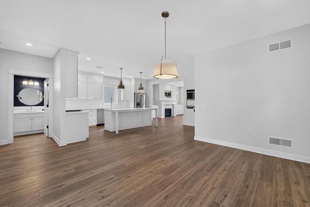 7174 Belle Fontaine Boulevard, Middleton, WI 53562
