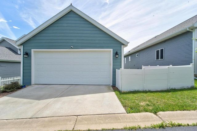 7174 Belle Fontaine Boulevard, Middleton, WI 53562