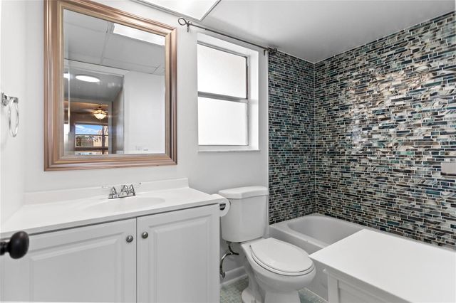 2720 N Pine Island Road 307, Sunrise, FL 33322