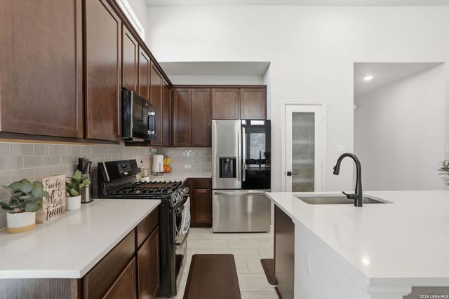 1615 Lawnside, San Antonio, TX 78245