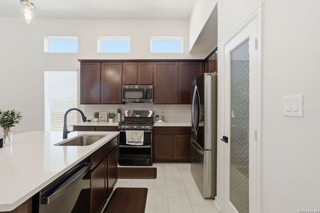 1615 Lawnside, San Antonio, TX 78245