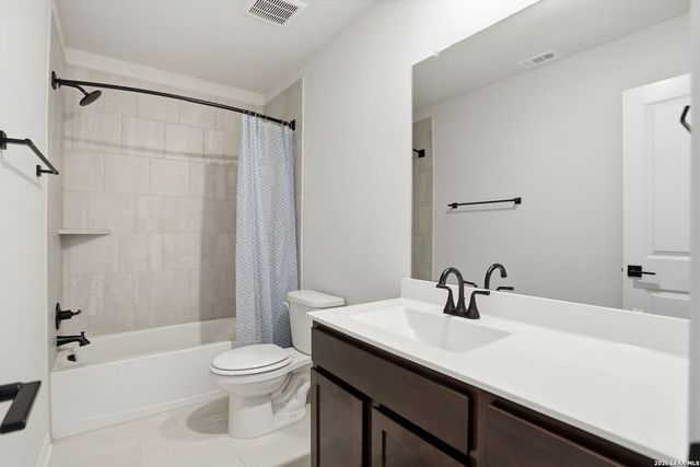 1615 Lawnside, San Antonio, TX 78245