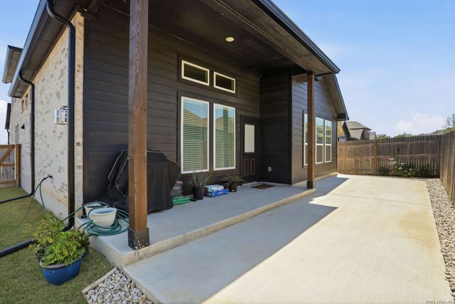 1615 Lawnside, San Antonio, TX 78245