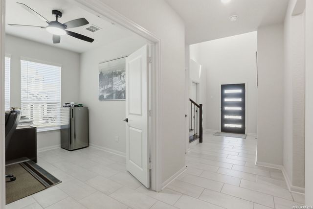 1615 Lawnside, San Antonio, TX 78245