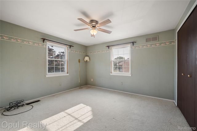 20831 W Glen Haven Circle, Novi, MI 48167