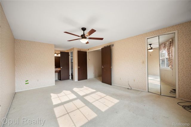 20831 W Glen Haven Circle, Novi, MI 48167