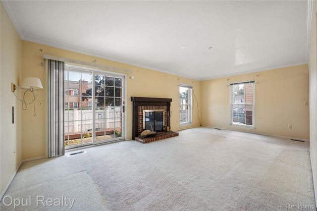 20831 W Glen Haven Circle, Novi, MI 48167