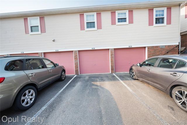20831 W Glen Haven Circle, Novi, MI 48167