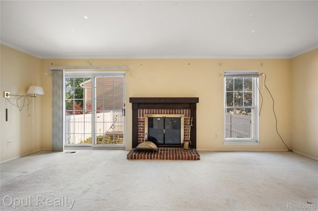 20831 W Glen Haven Circle, Novi, MI 48167