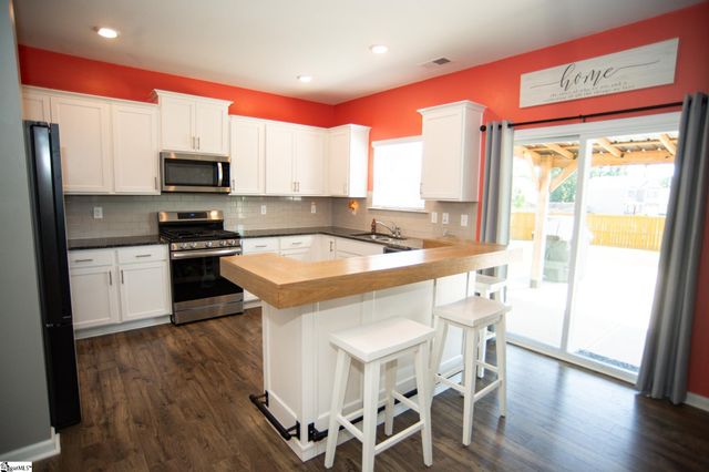 1098 Elmswell Lane, Lyman, SC 29365