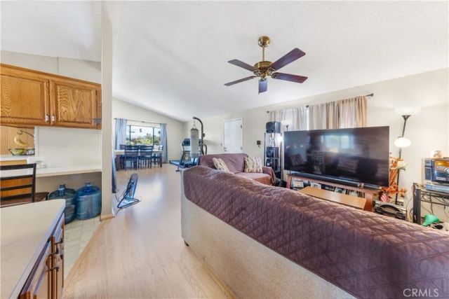 602 Roadrunner, Perris, CA 92570
