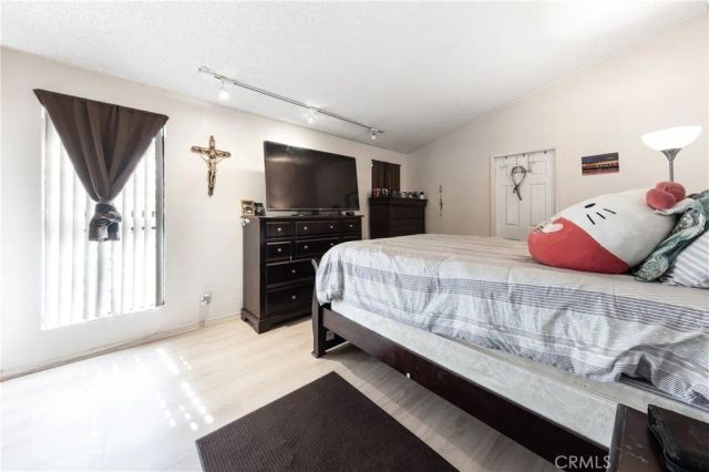 602 Roadrunner, Perris, CA 92570