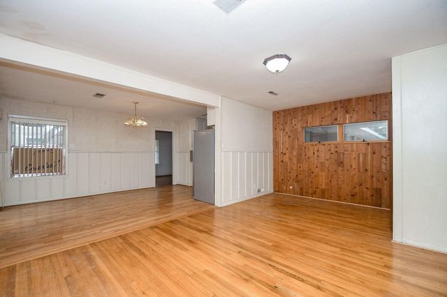 4054 Cheena Drive, Houston, TX 77025