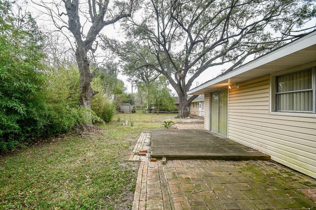 4054 Cheena Drive, Houston, TX 77025