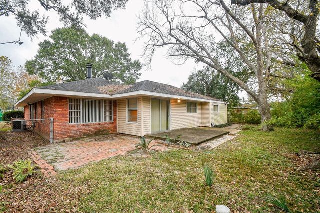 4054 Cheena Drive, Houston, TX 77025