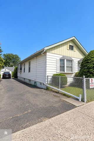 6 Fifth Avenue, Avenel, NJ 07001