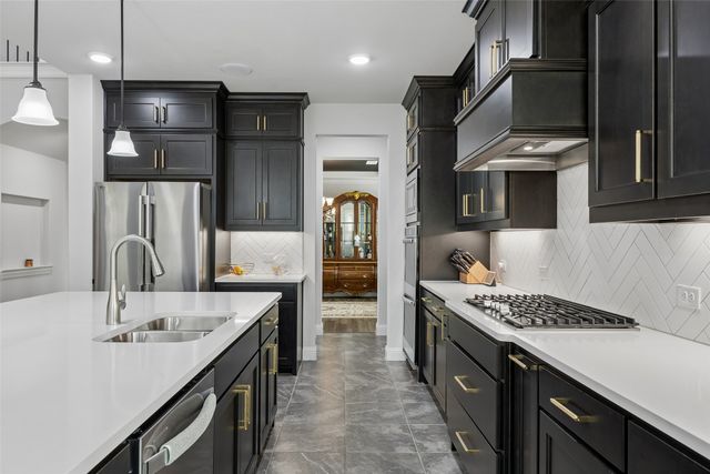 1800 Tall Grass Court, Mansfield, TX 76063