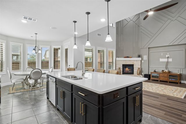 1800 Tall Grass Court, Mansfield, TX 76063