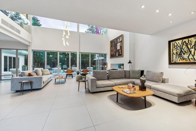 2169 University Boulevard, Houston, TX 77030