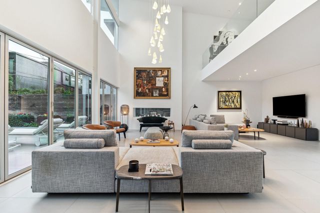 2169 University Boulevard, Houston, TX 77030