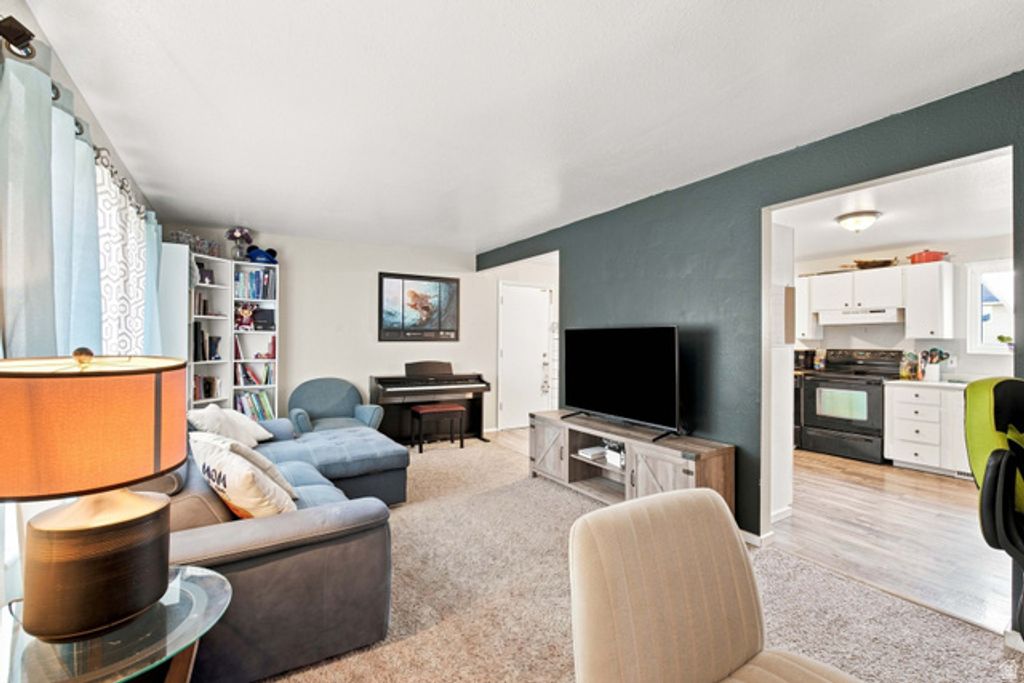 3680 S ROYAL SCOTT DR, West Valley City, UT 84128 — photo 4