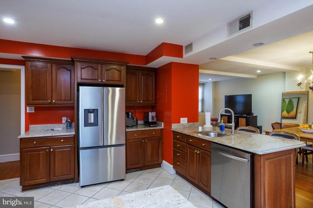 1901 WALNUT ST #2E, Philadelphia, PA 19103