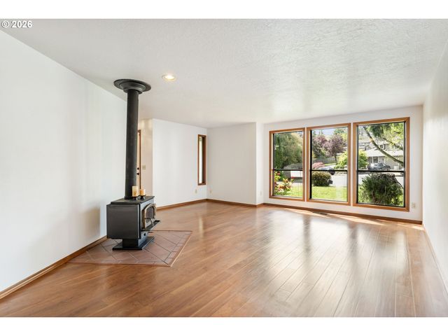 4115 Sw 17TH Ct, Gresham, OR 97080