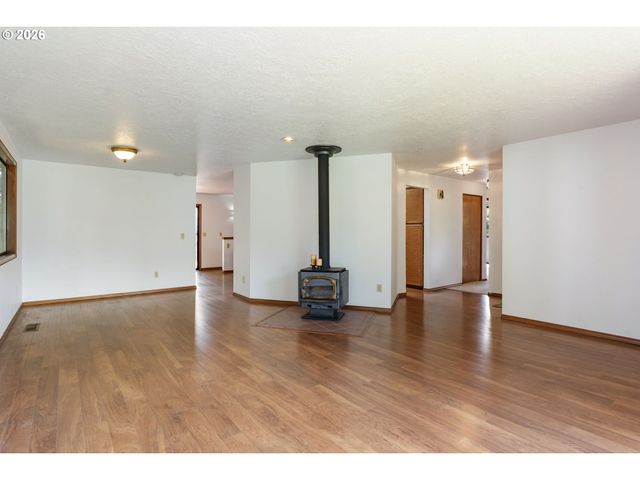 4115 Sw 17TH Ct, Gresham, OR 97080