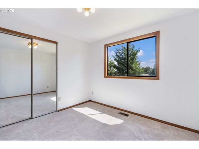 4115 Sw 17TH Ct, Gresham, OR 97080