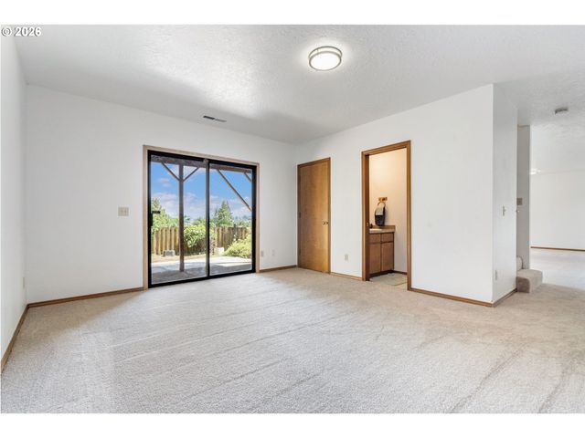 4115 Sw 17TH Ct, Gresham, OR 97080